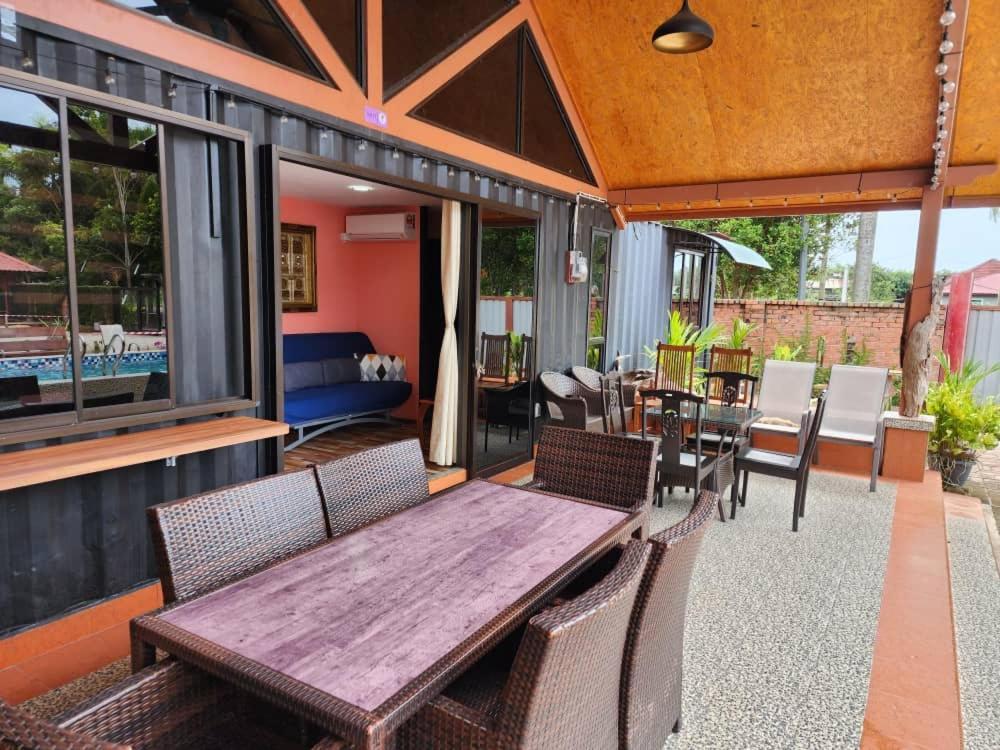 Homestay Umbai Kelana Merlimau Exterior photo