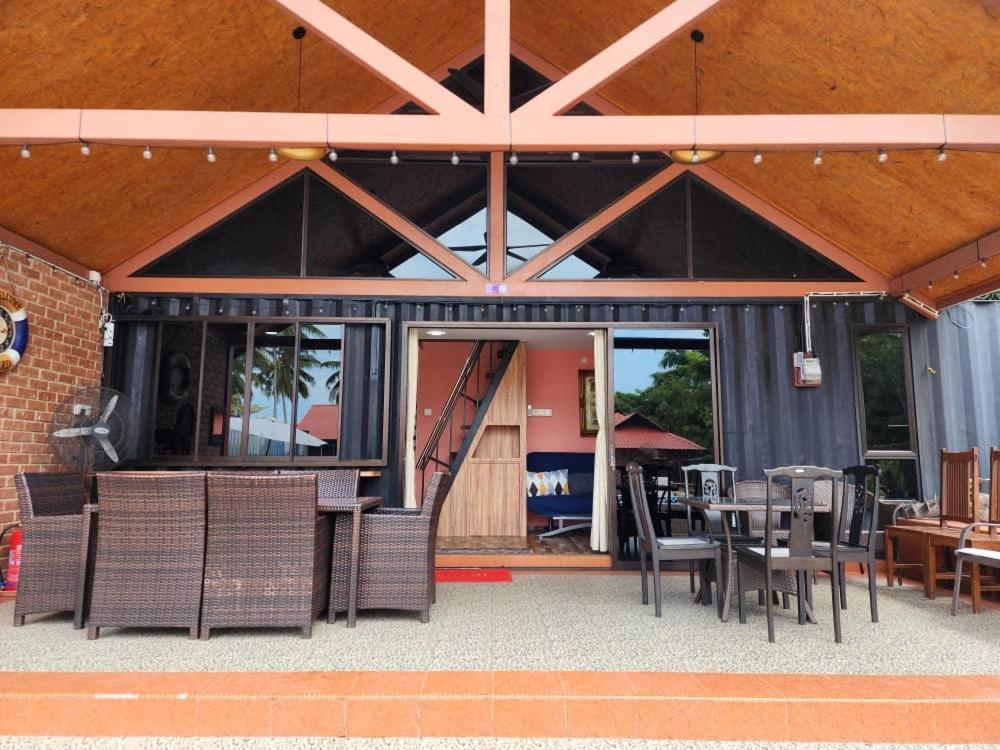 Homestay Umbai Kelana Merlimau Exterior photo