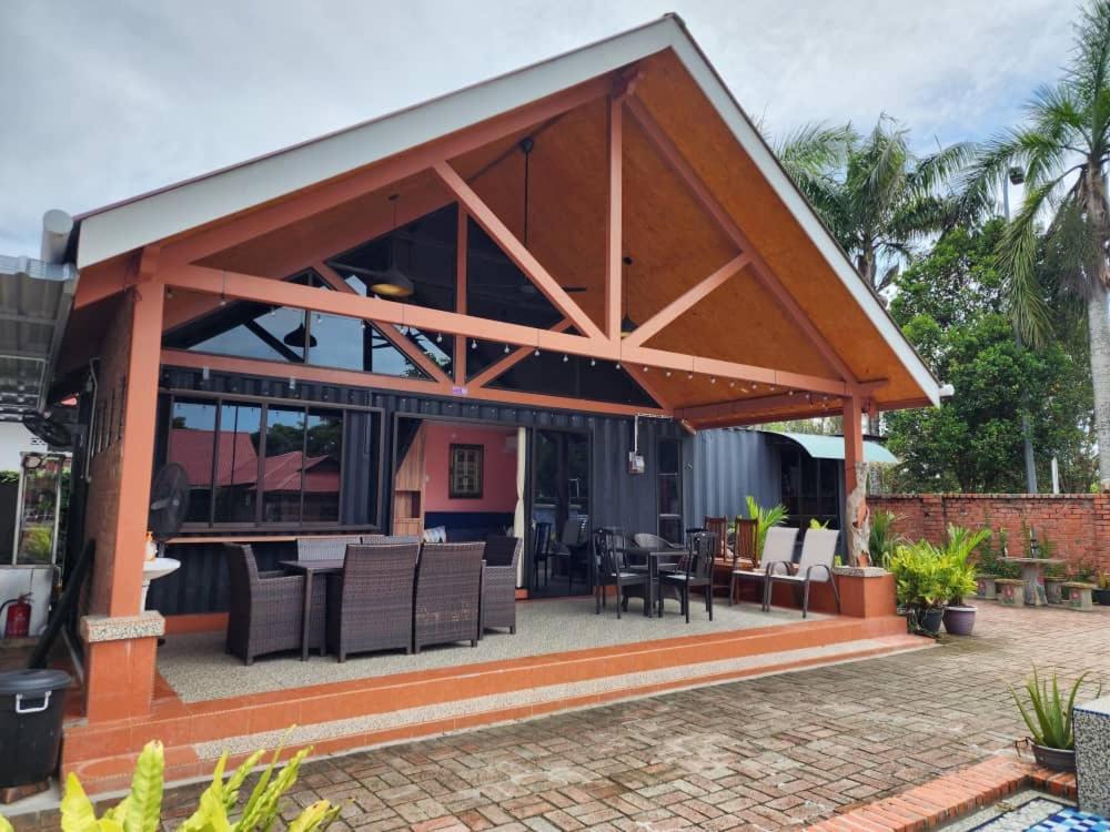 Homestay Umbai Kelana Merlimau Exterior photo