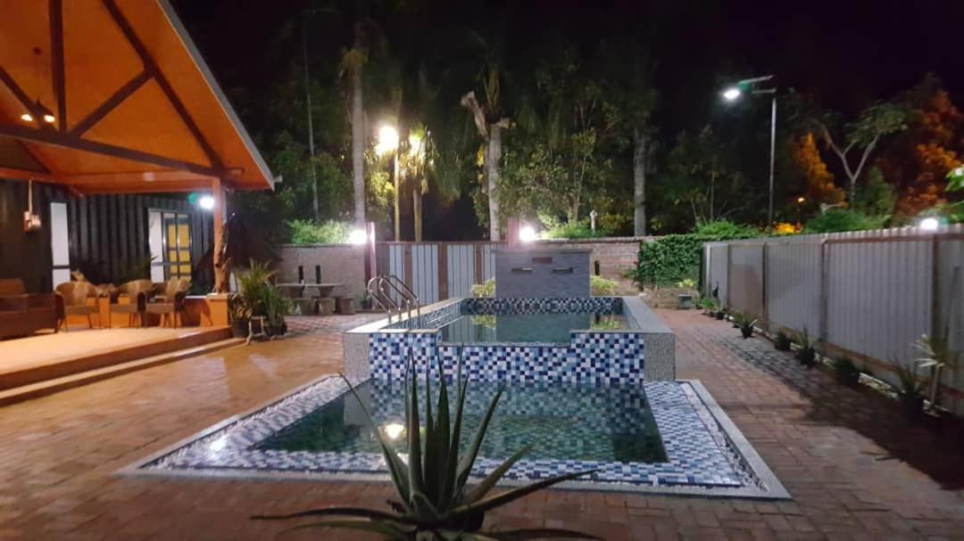 Homestay Umbai Kelana Merlimau Exterior photo